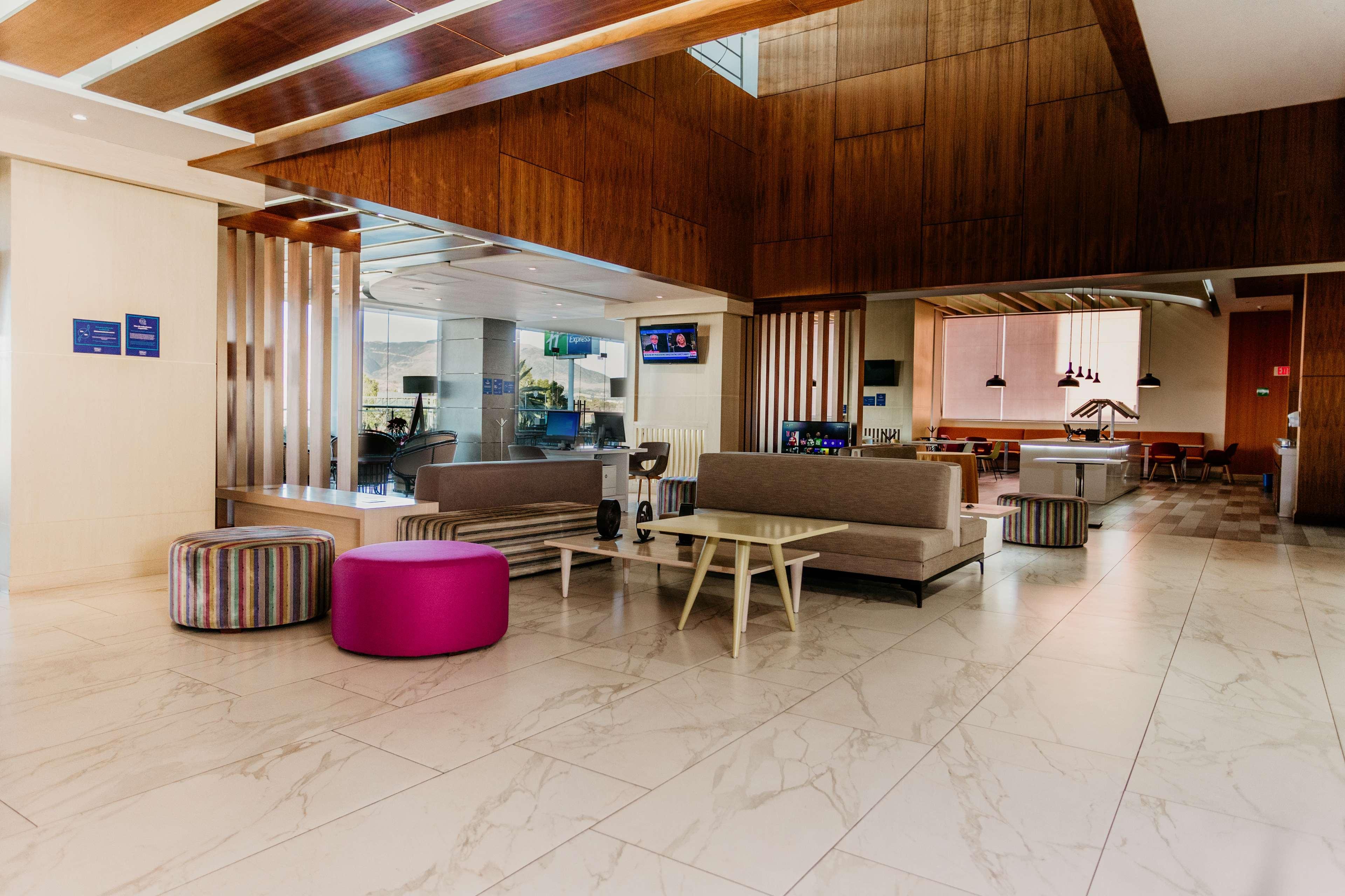 Hilton Garden Inn Silao Aeropuerto Bajio Ngoại thất bức ảnh