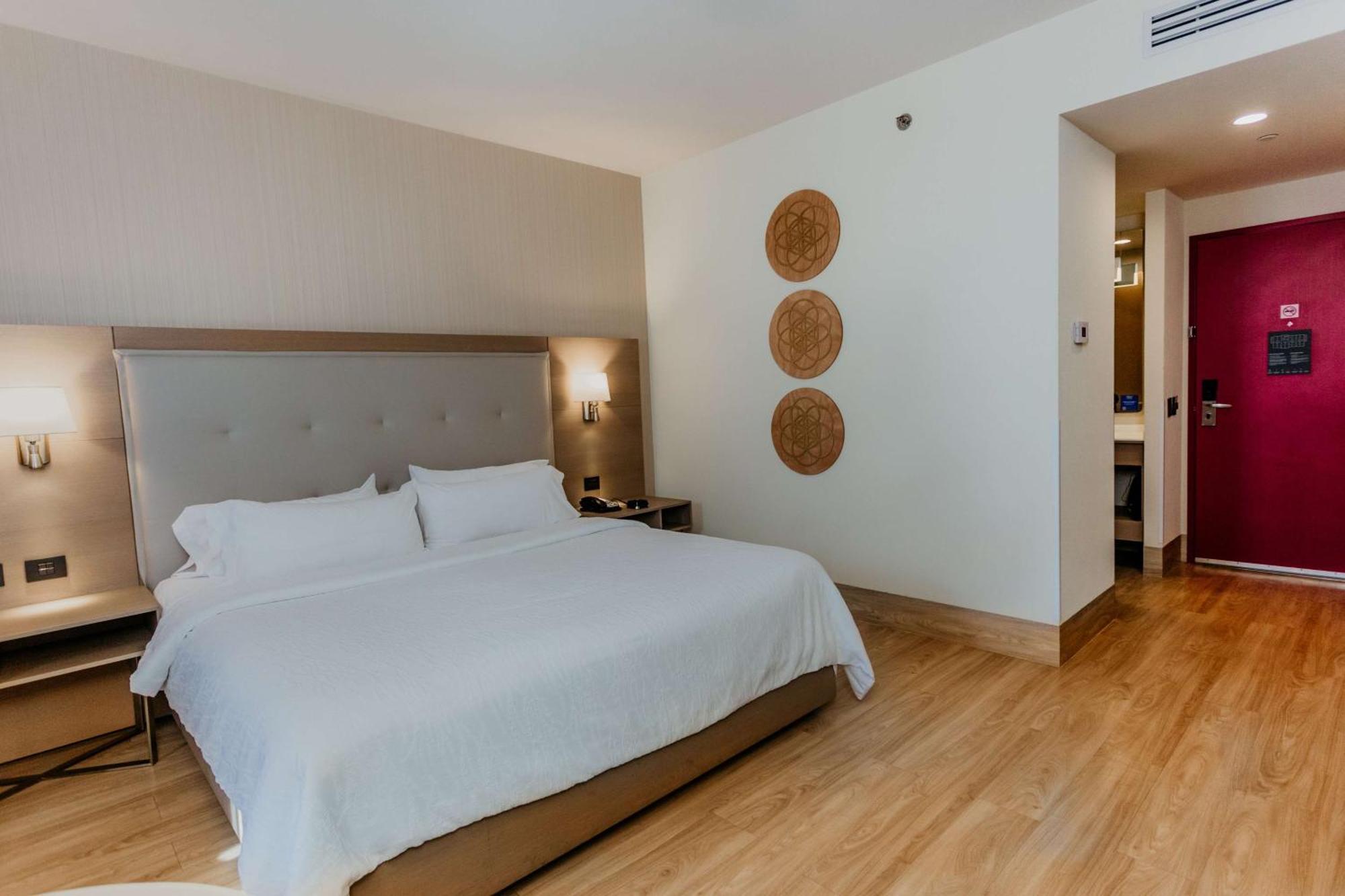 Hilton Garden Inn Silao Aeropuerto Bajio Ngoại thất bức ảnh