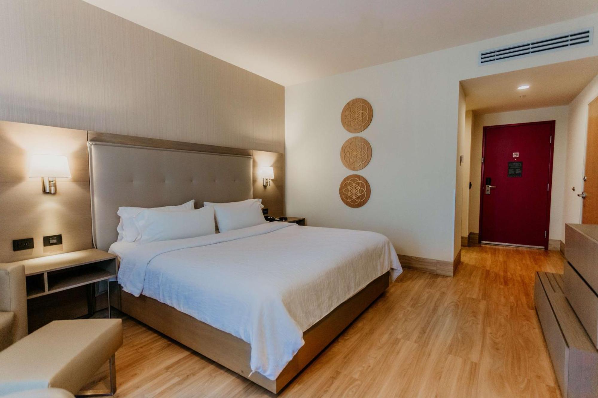 Hilton Garden Inn Silao Aeropuerto Bajio Ngoại thất bức ảnh