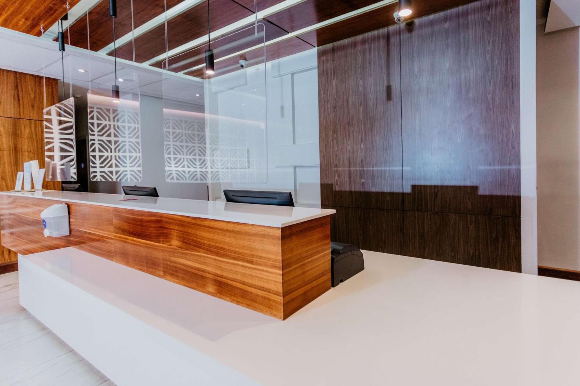 Hilton Garden Inn Silao Aeropuerto Bajio Ngoại thất bức ảnh